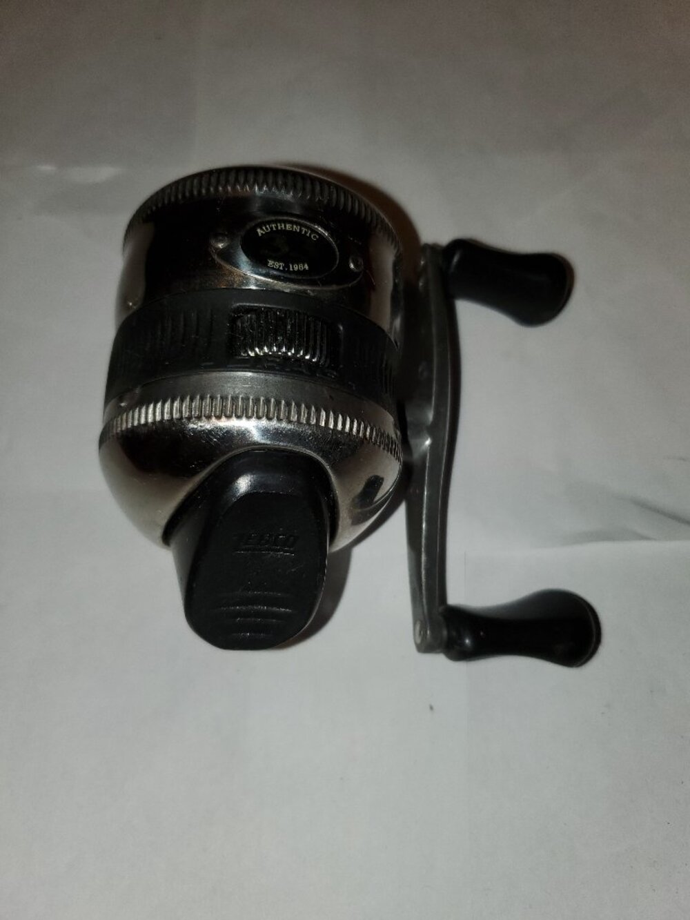 VINTAGE ZEBCO 33 SPINNER SPINCAST FISHING SPIN CAST REEL PUSH BUTTON USED GOOD